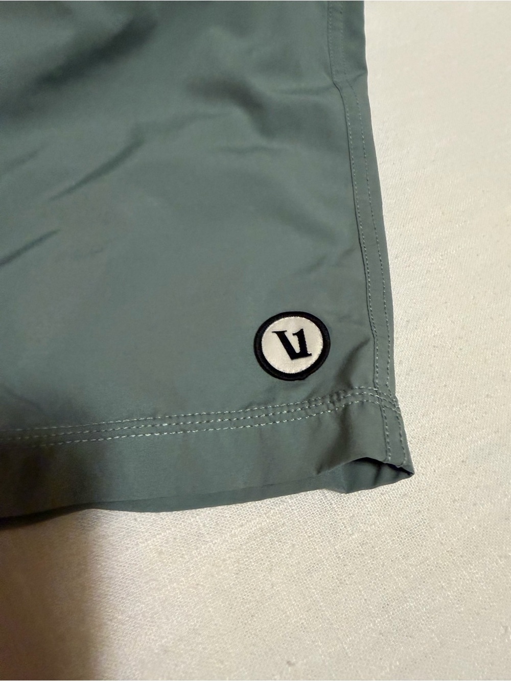Vuori Kore Men’s Shorts size large - Picture 2 of 11